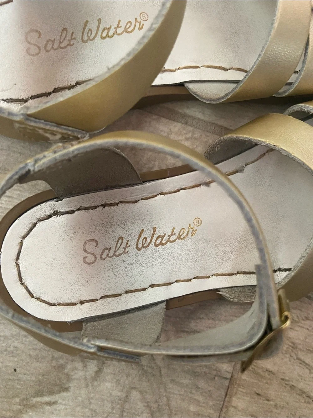 Girls Salt Water Sandals Hoy Shoe The Original Sandal Ankle Strap Gold Size 12